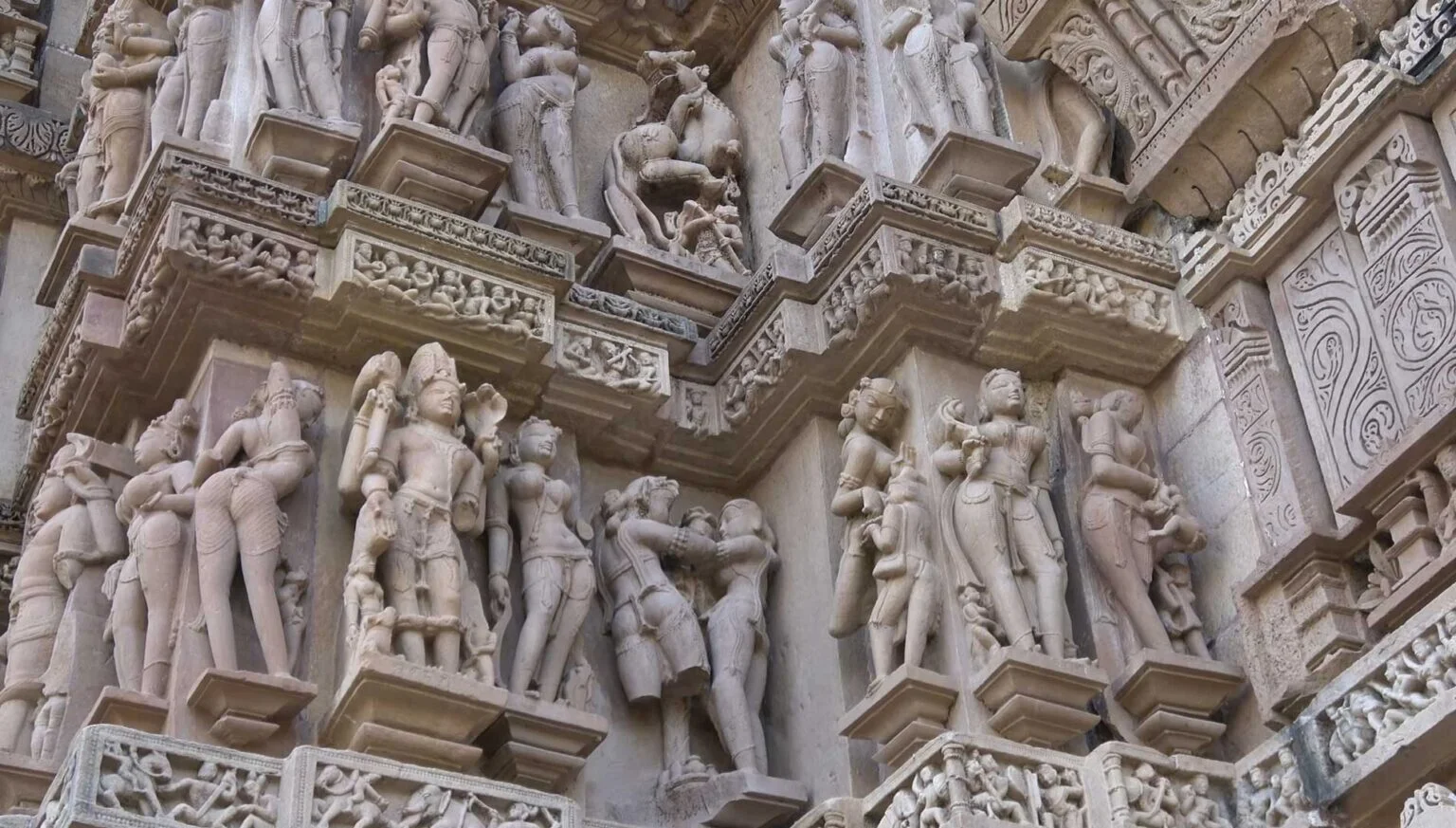 Khajuraho-Tour-Package-2-1536x873 - Copy